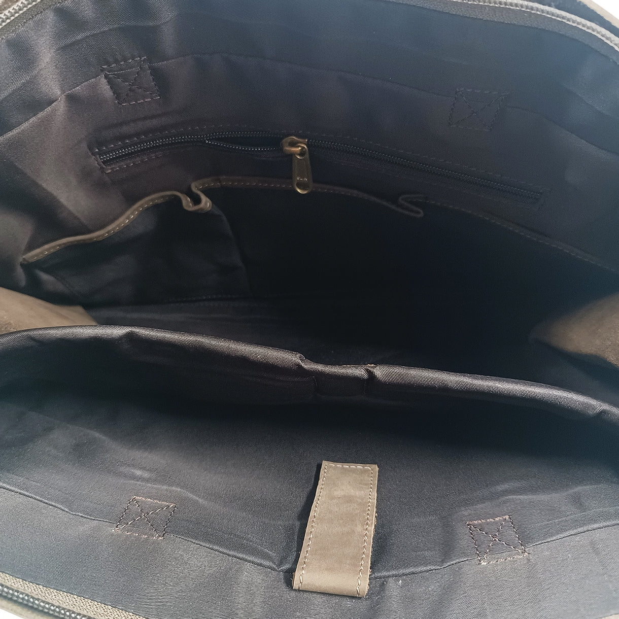Cerused-Charcoal-finish-women-laptop-Handbag-shoulder-bag-detail